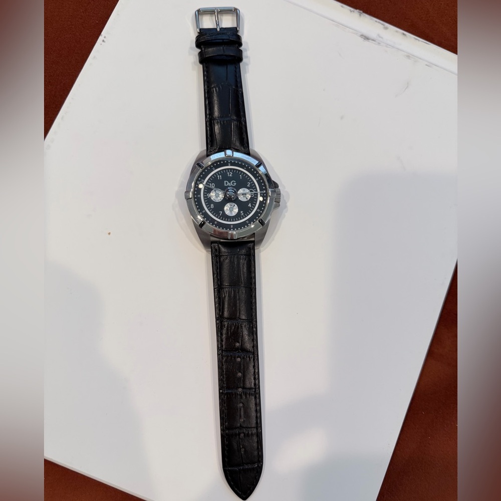 Authentic Dolce & Gabbana Black and Silver Men's Watch